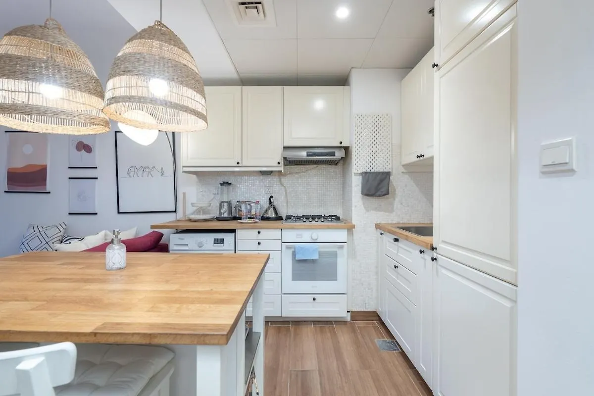 Cozy 1-Bedroom Apartment In Summer Residences, Jvc Dubai